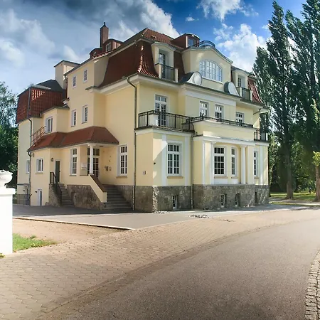 Dirks Am Schloss Affittacamere